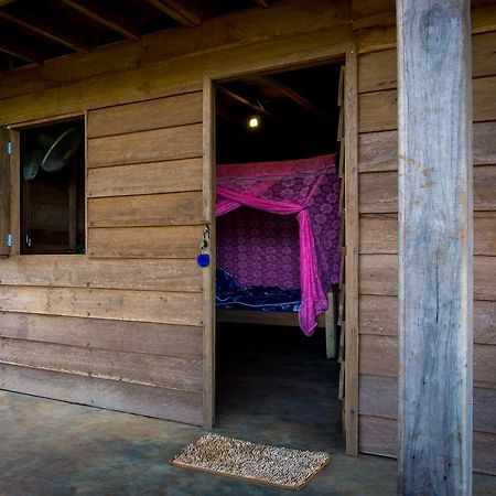 Mr Pov Home Stay Banlung Eksteriør bilde